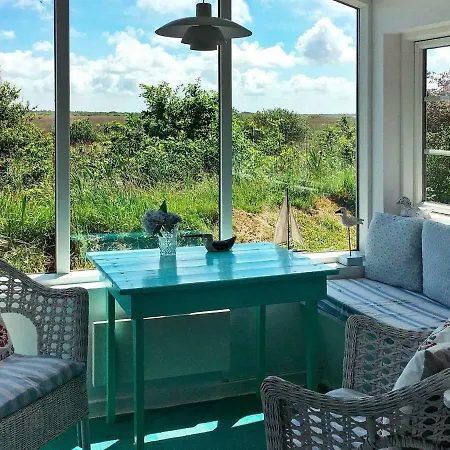 4 Person Holiday In R M 펜션 *